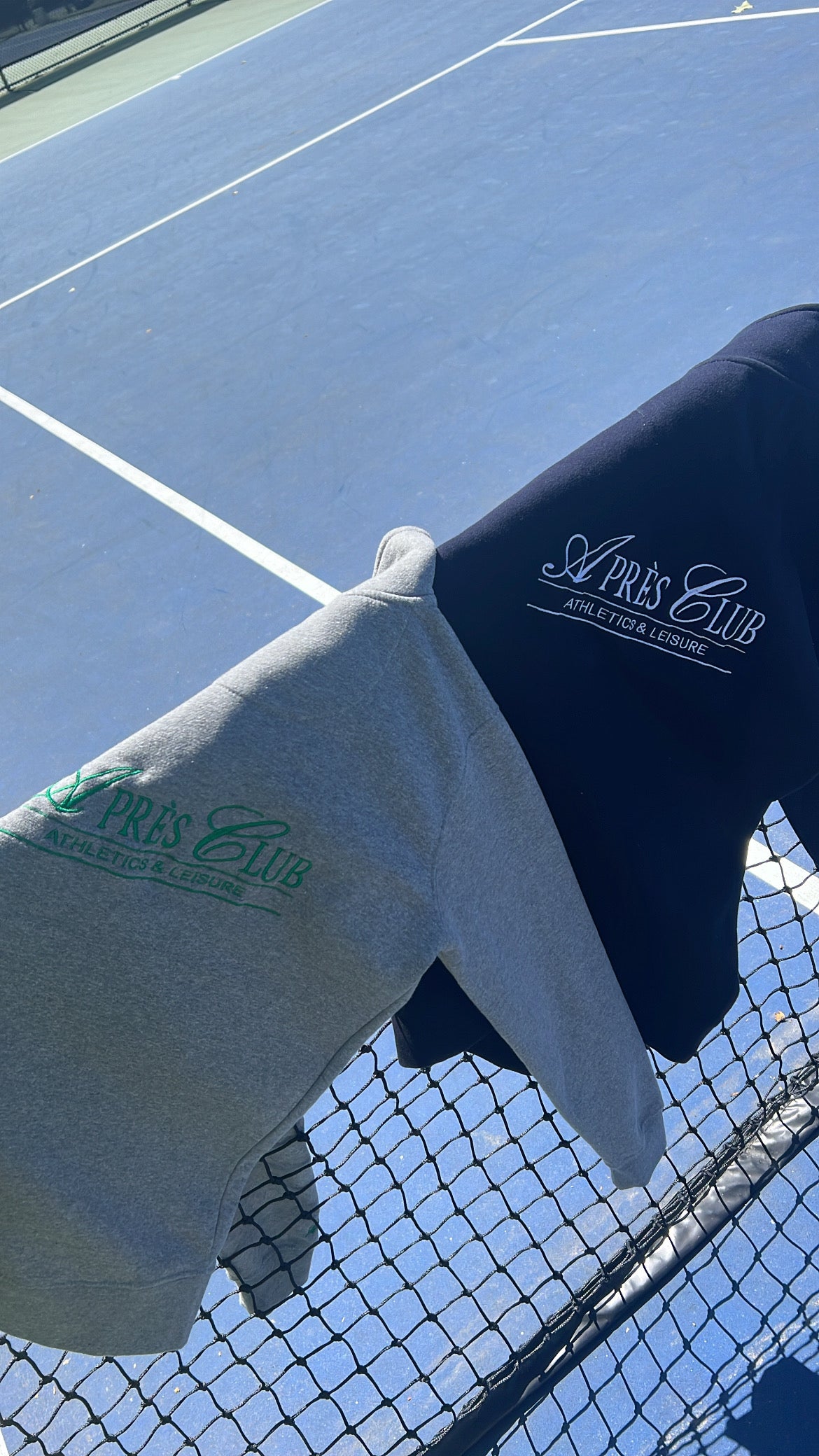 Après Club Crest Pull Over - Navy