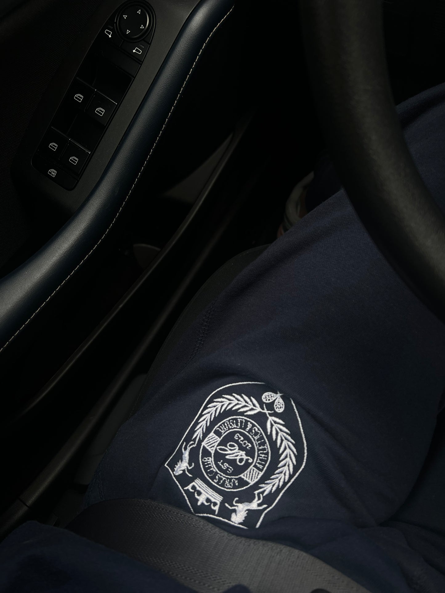 Crest Sweatpants - Navy